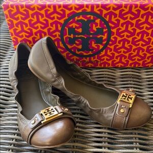 Tory Burch Ambrose Ballet Flats EUC